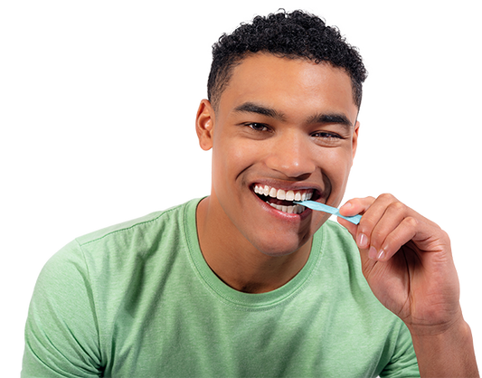 An aligner removal tool for a healthy smile.